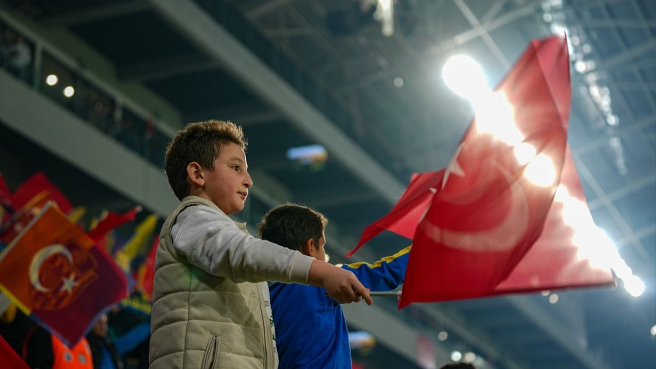 Ankaragücü Taraftarından TUSAŞ'a Destek Koreografisi