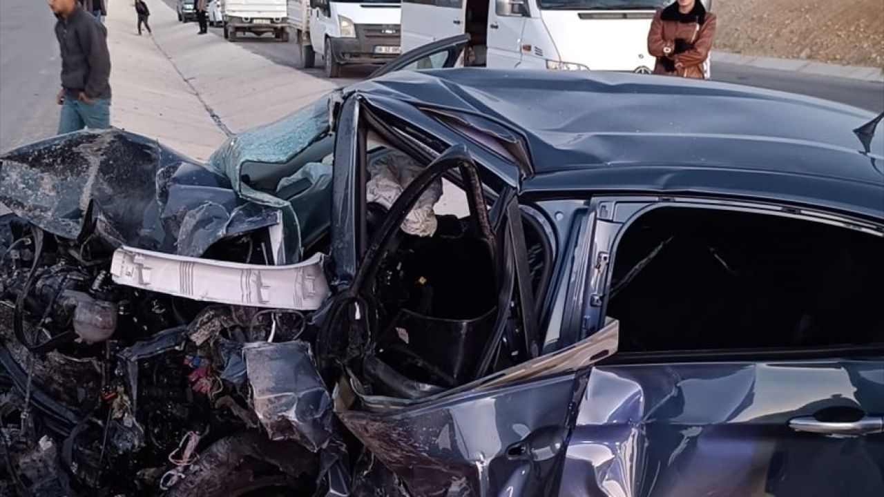 Malatya'da Trafik Kazası: 3 Ölü, 4 Yaralı