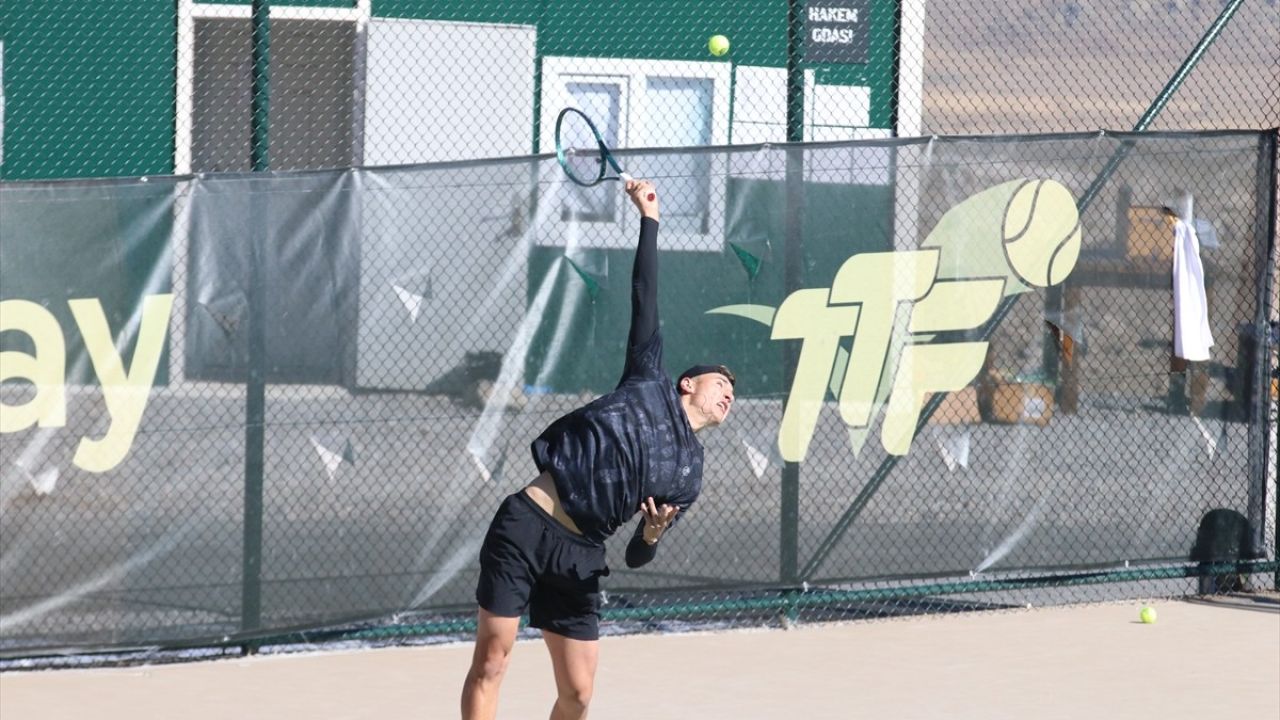 ITF Uluslararası W35 Tenis Turnuvası'nda Şampiyonlar Belli Oldu