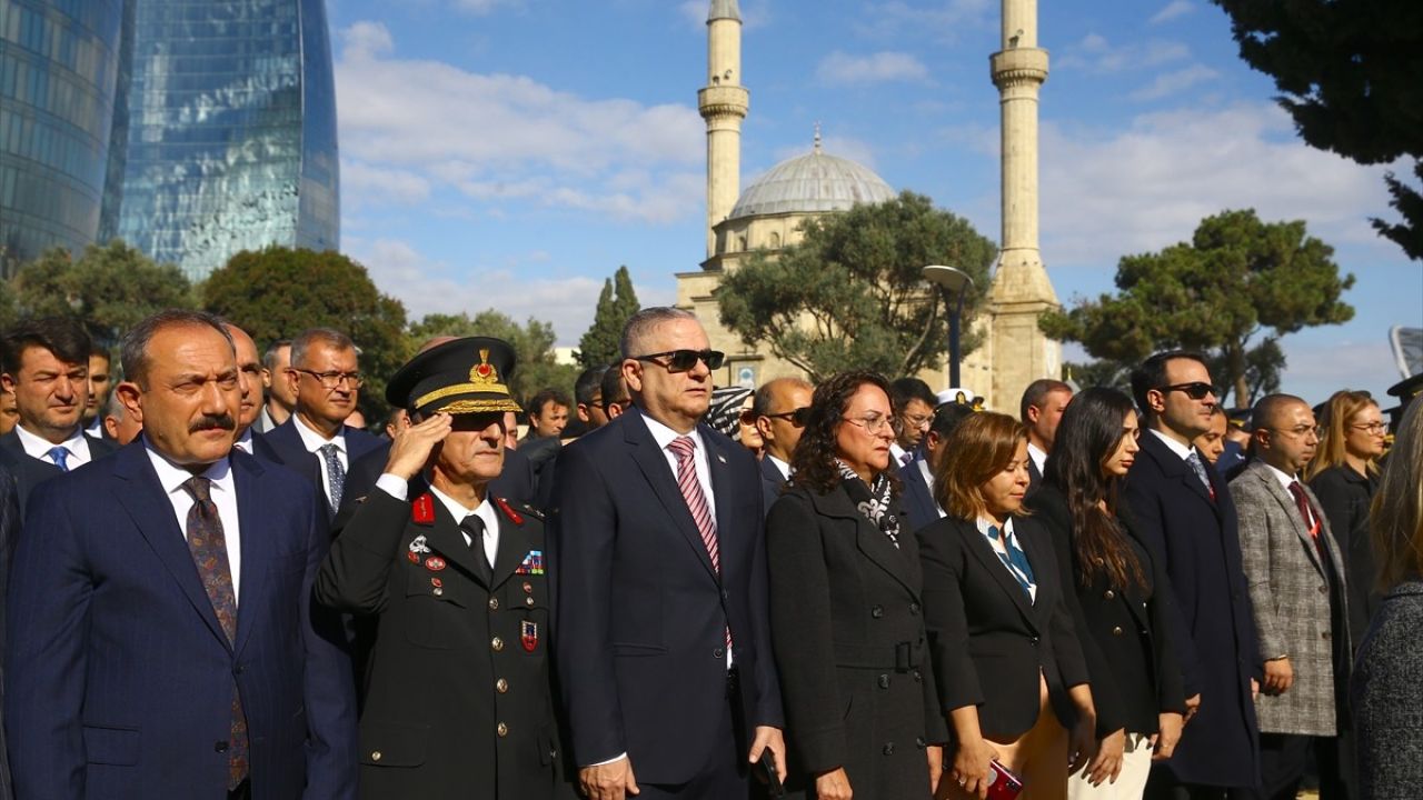 Bakü Türk Şehitliği'nde 101. Yıl Töreni