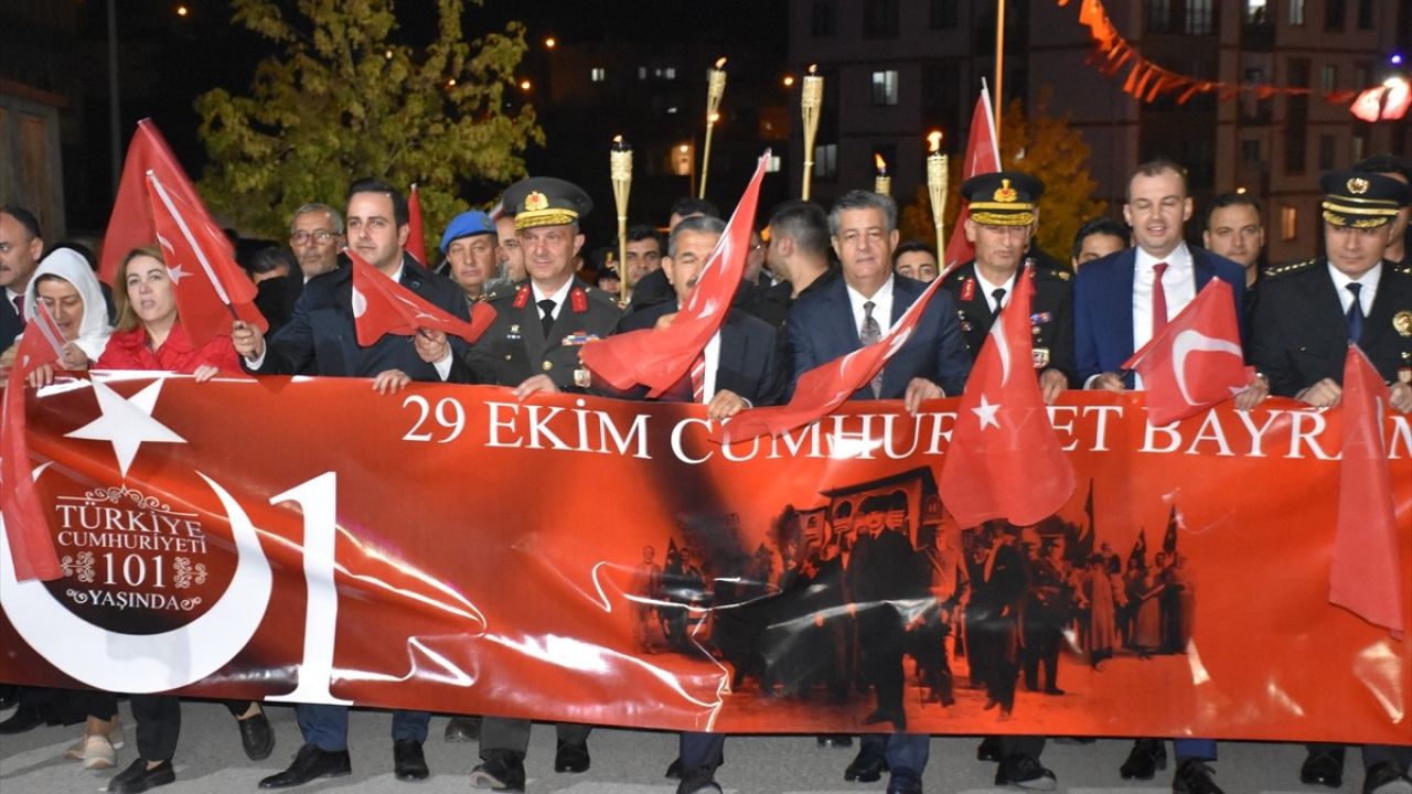 Şırnak'ta 29 Ekim Cumhuriyet Bayramı Coşkusu