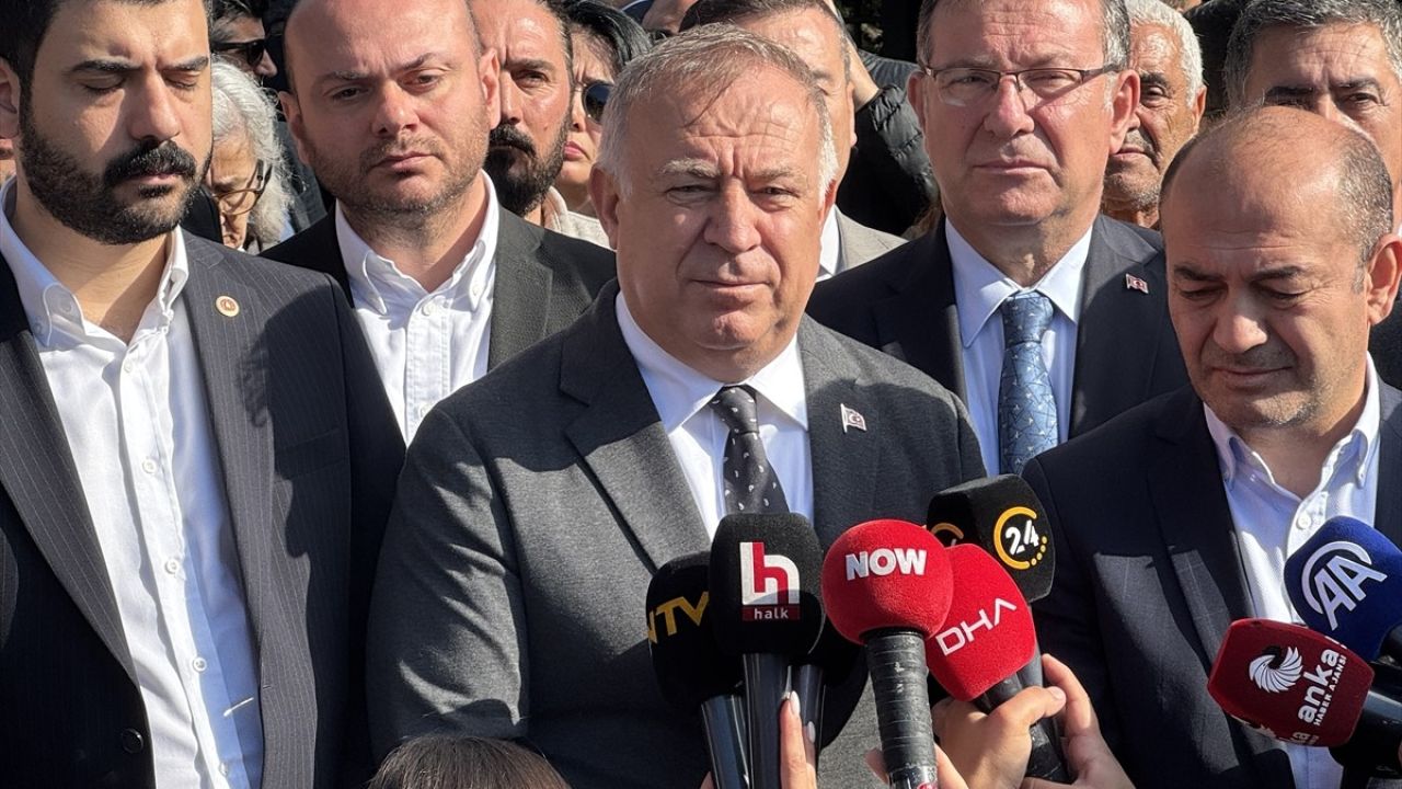 CHP Genel Başkan Yardımcısı Zeybek'ten Özer'in Gözaltına Alınmasına Sert Tepki