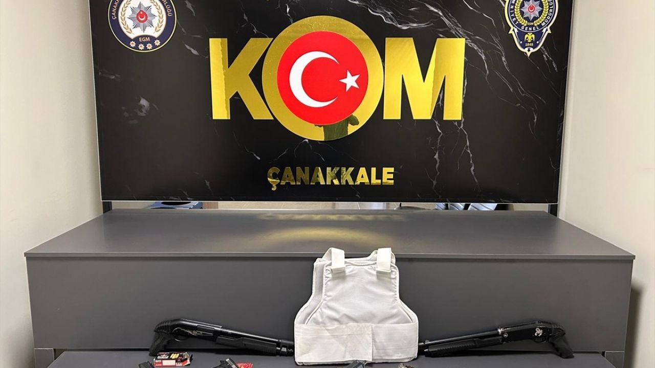 Çanakkale'de Kaçak Silah Ticareti Operasyonu: 6 Zanlı Yakalandı