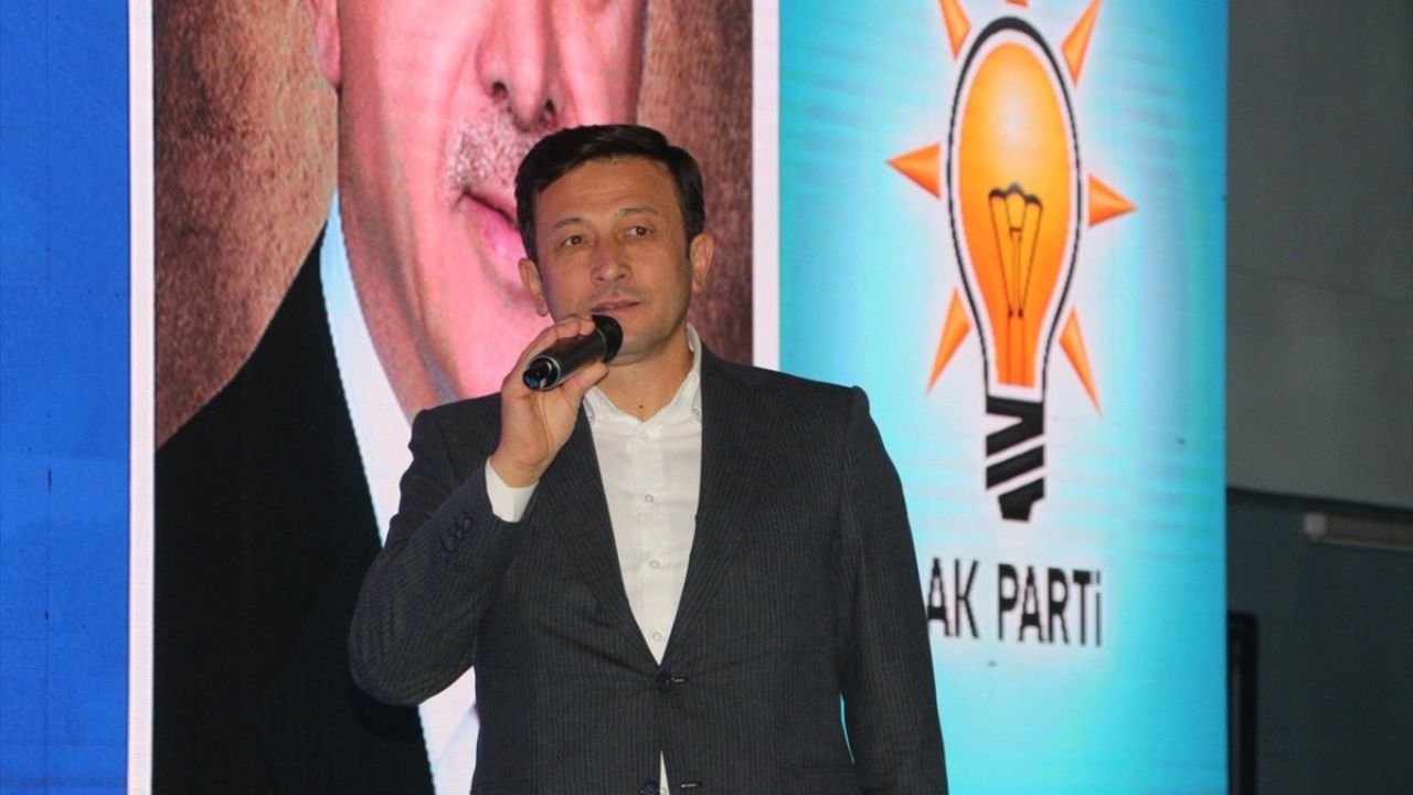 AK Parti'li Hamza Dağ, Silopi'de CHP ve DEM Parti İttifakını Eleştirdi