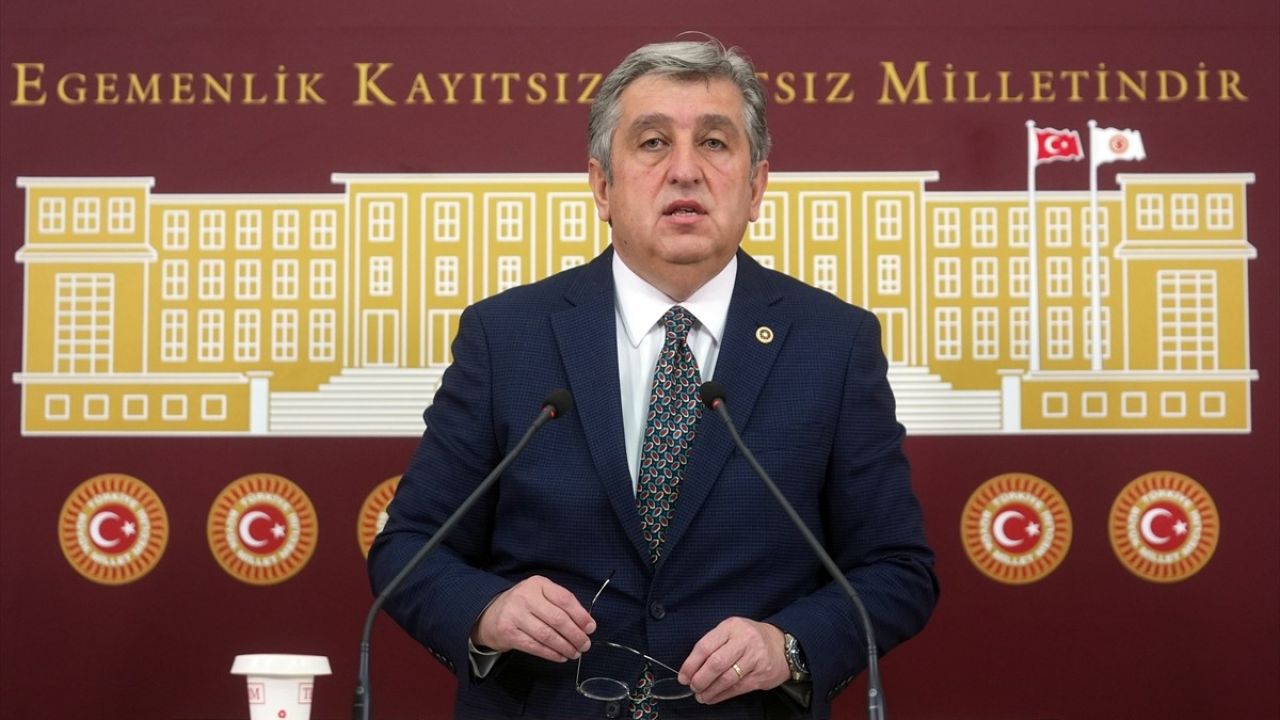 CHP'li Murat Çan, Hekim Kontenjanlarındaki Orantısızlığı Eleştirdi