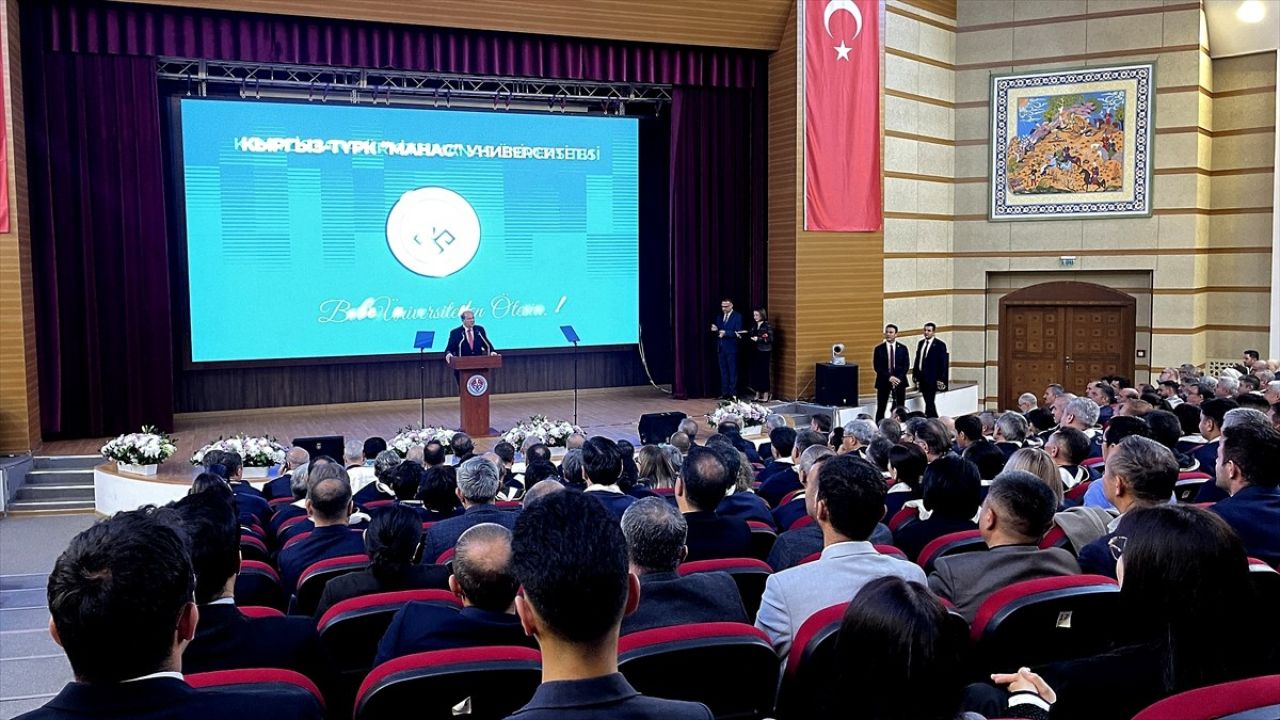 KKTC Cumhurbaşkanı Tatar, Kırgızistan-Türkiye Manas Üniversitesi'nde Önemli Açıklamalar Yaptı