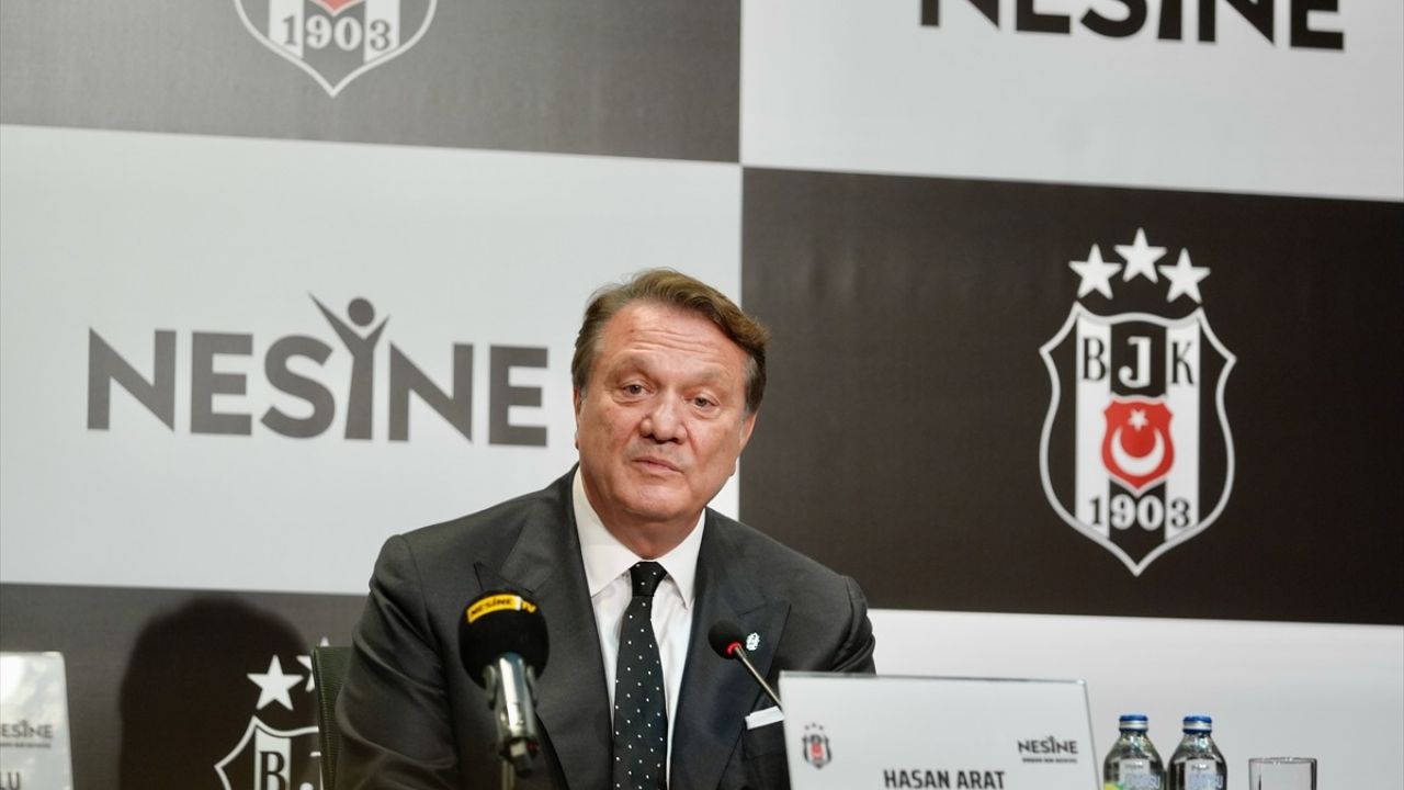 Beşiktaş Başkanı Hasan Arat'tan Transfer Açıklamaları