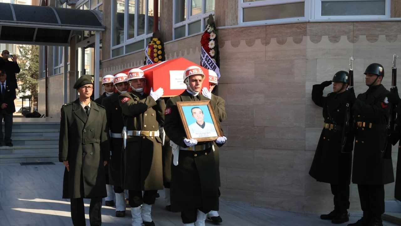 Edirne'de Kıbrıs Gazisi Mustafa Ekemen Son Yolculuğuna Uğurlandı