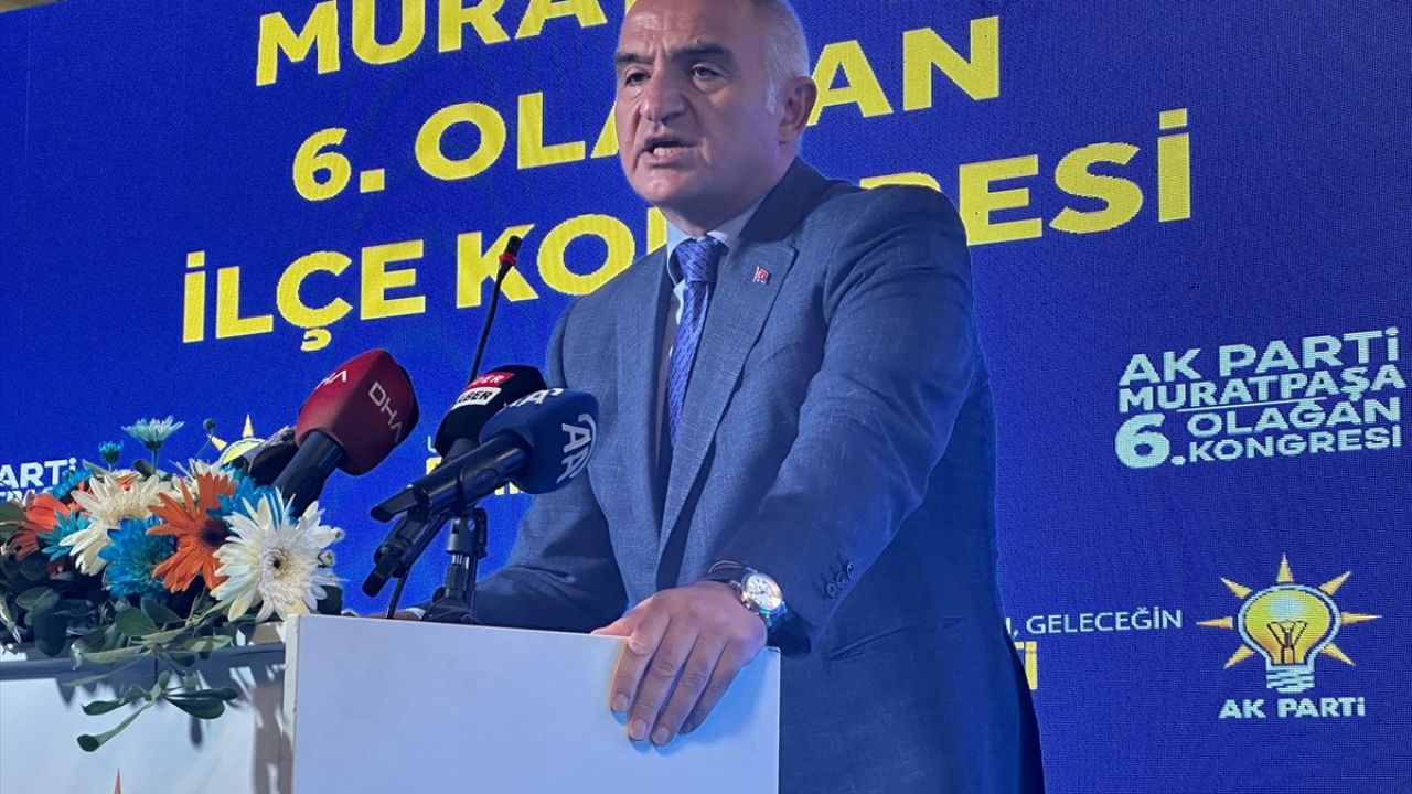 Kültür ve Turizm Bakanı Ersoy, Antalya'da AK Parti İlçe Kongresi'nde Konuştu