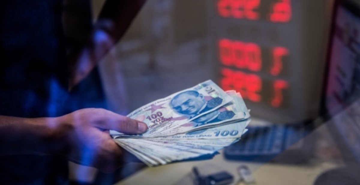 Reuters Türk lirasının devalüasyonunu tartışıyor 'Çalkantılı olabilir'