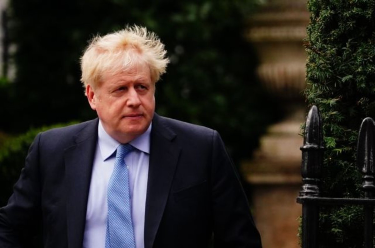 Boris Johnson, İngiltere parlementosundan istifa etti