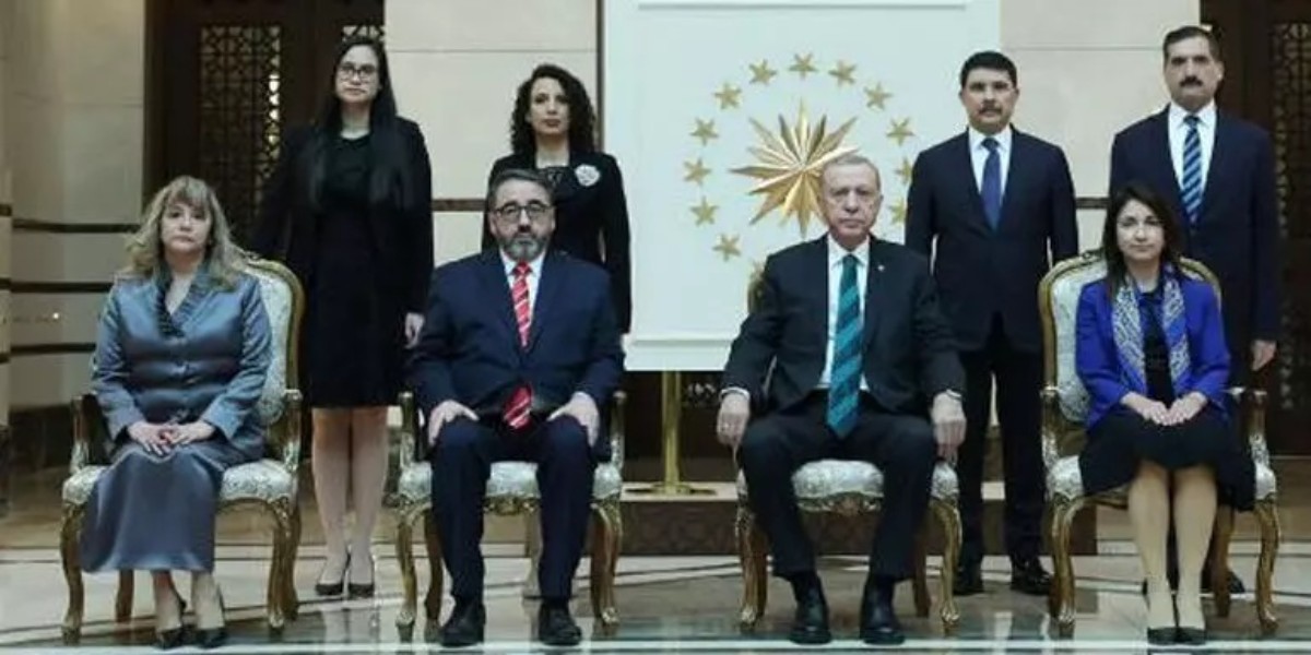 Peru, Polonya ve Irak büyükelçilerinden Erdoğan'a güven mektubu