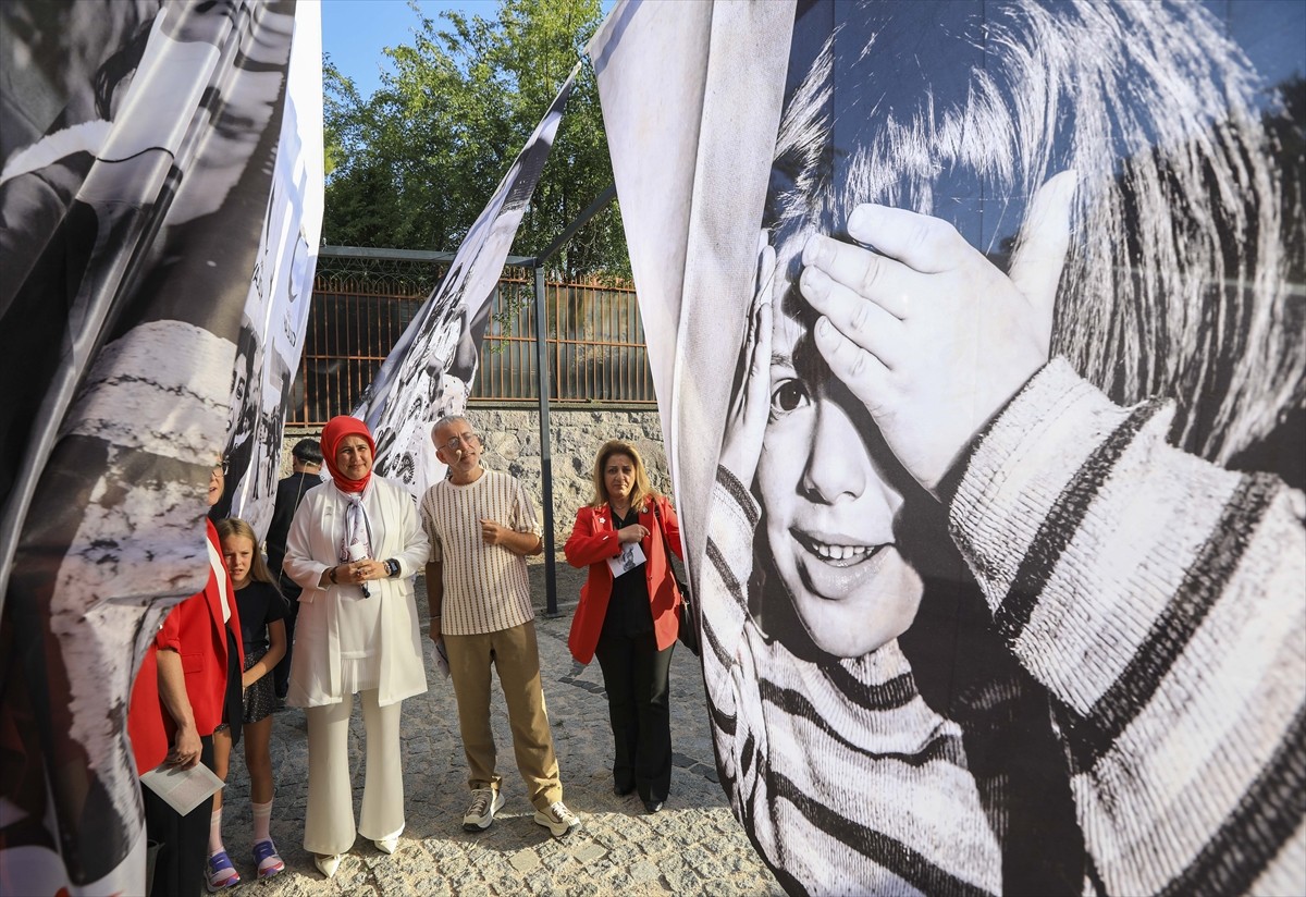 Türk Kızılay tarafından savaş ve afet bölgelerinde hizmet veren gönüllülerin korunmasına dikkati...