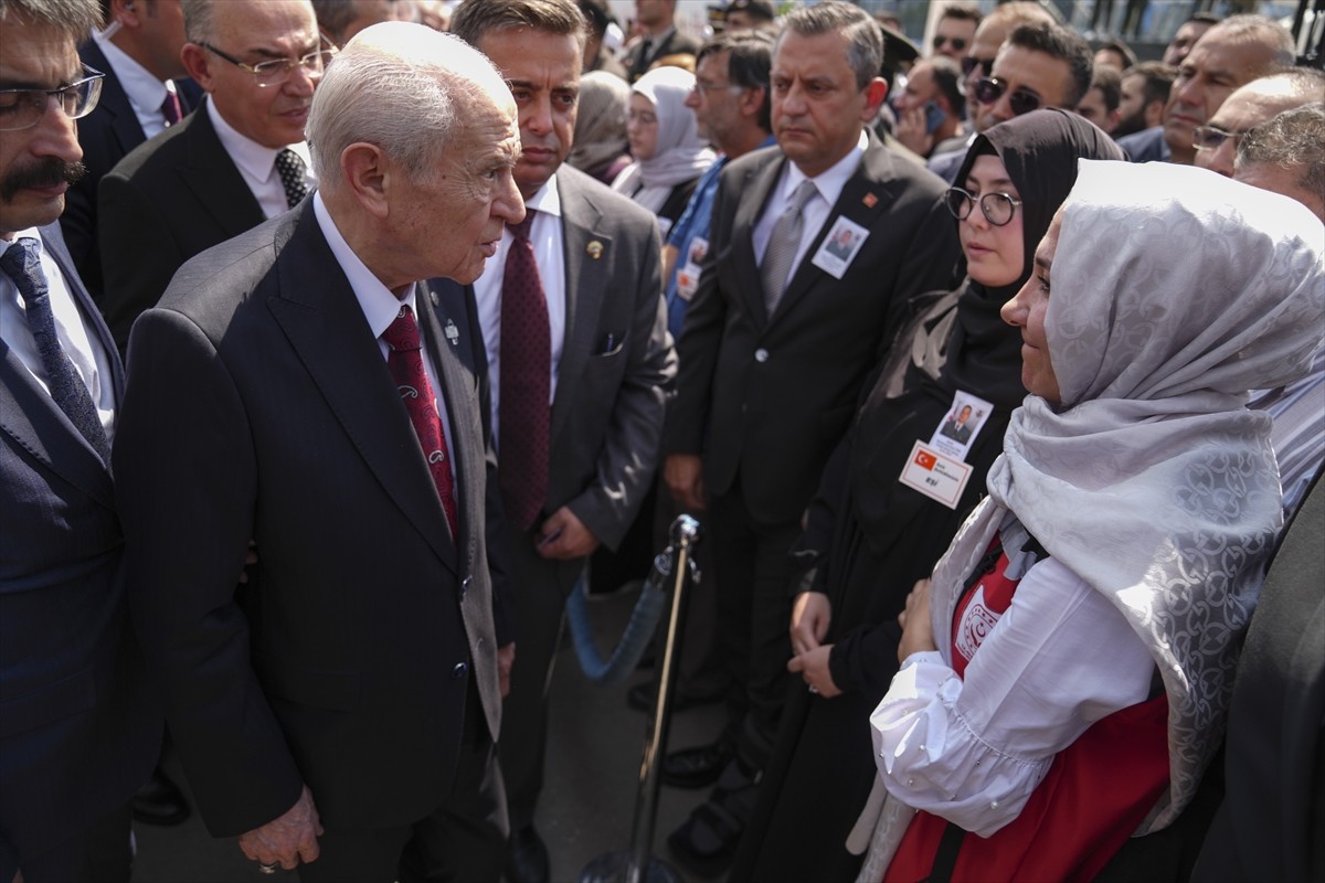 Irak'ın kuzeyinde el yapımı patlayıcının patlaması sonucu ağır yaralanan ve tedavi gördüğü...