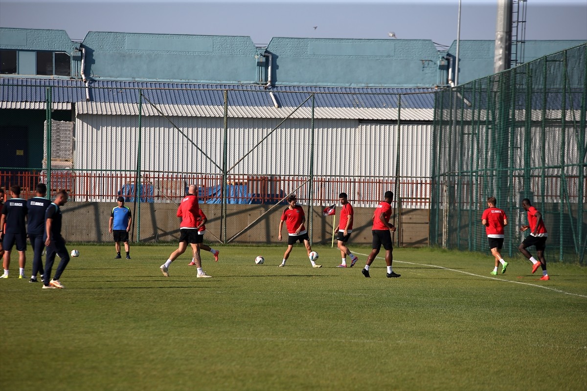 Ahlatcı Çorum FK, Trendyol 1. Lig'in 3. haftasında 25 Ağustos Pazar günü deplasmanda Teksüt...