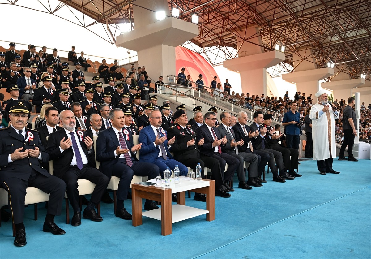 Ankara'nın Gölbaşı ilçesindeki Polis Akademisi Başkanlığı'nda, 30'uncu Dönem Polis Meslek Eğitim...