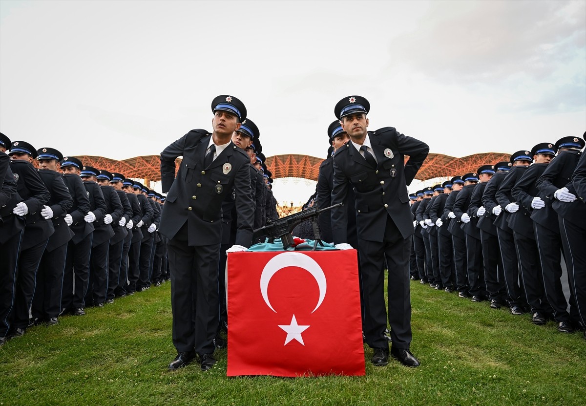 Ankara'nın Gölbaşı ilçesindeki Polis Akademisi Başkanlığı'nda, 30'uncu Dönem Polis Meslek Eğitim...