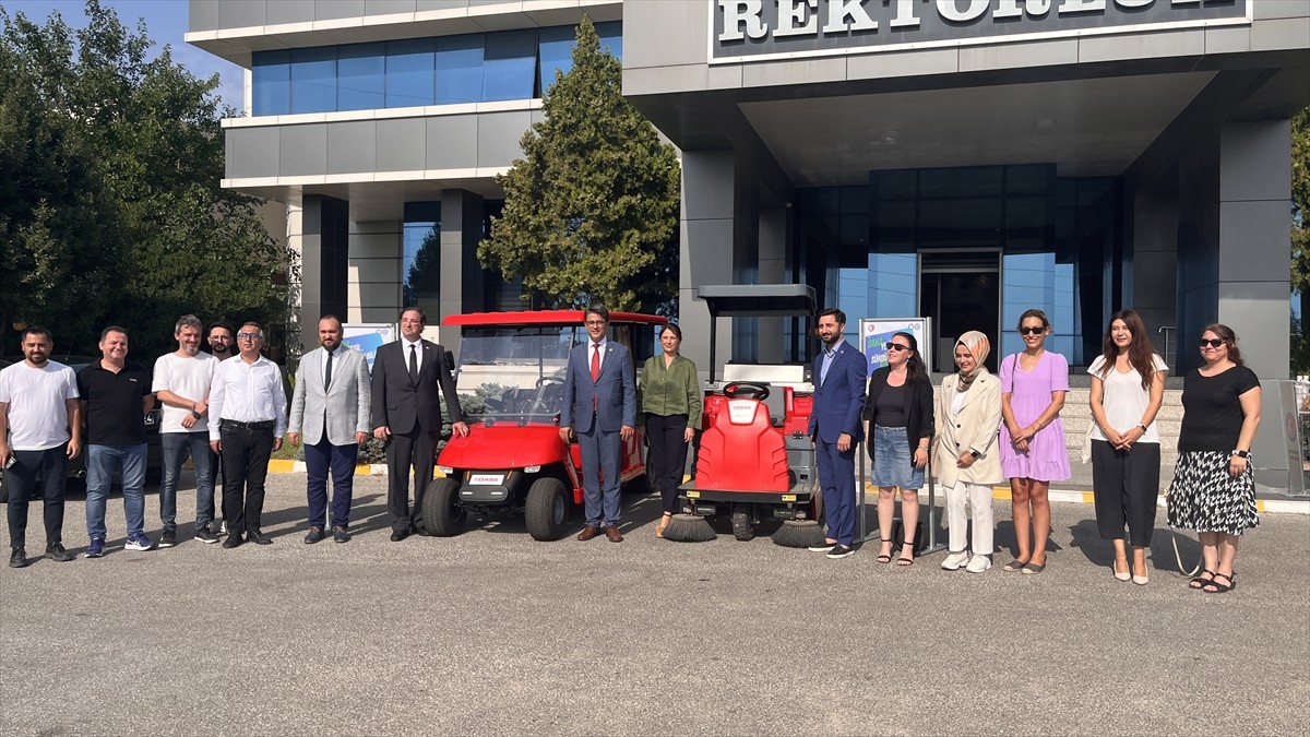 Çanakkale Onsekiz Mart Üniversitesi (ÇOMÜ) tarafından başlatılan Avrupa Yeşil Mutabakatı'na...