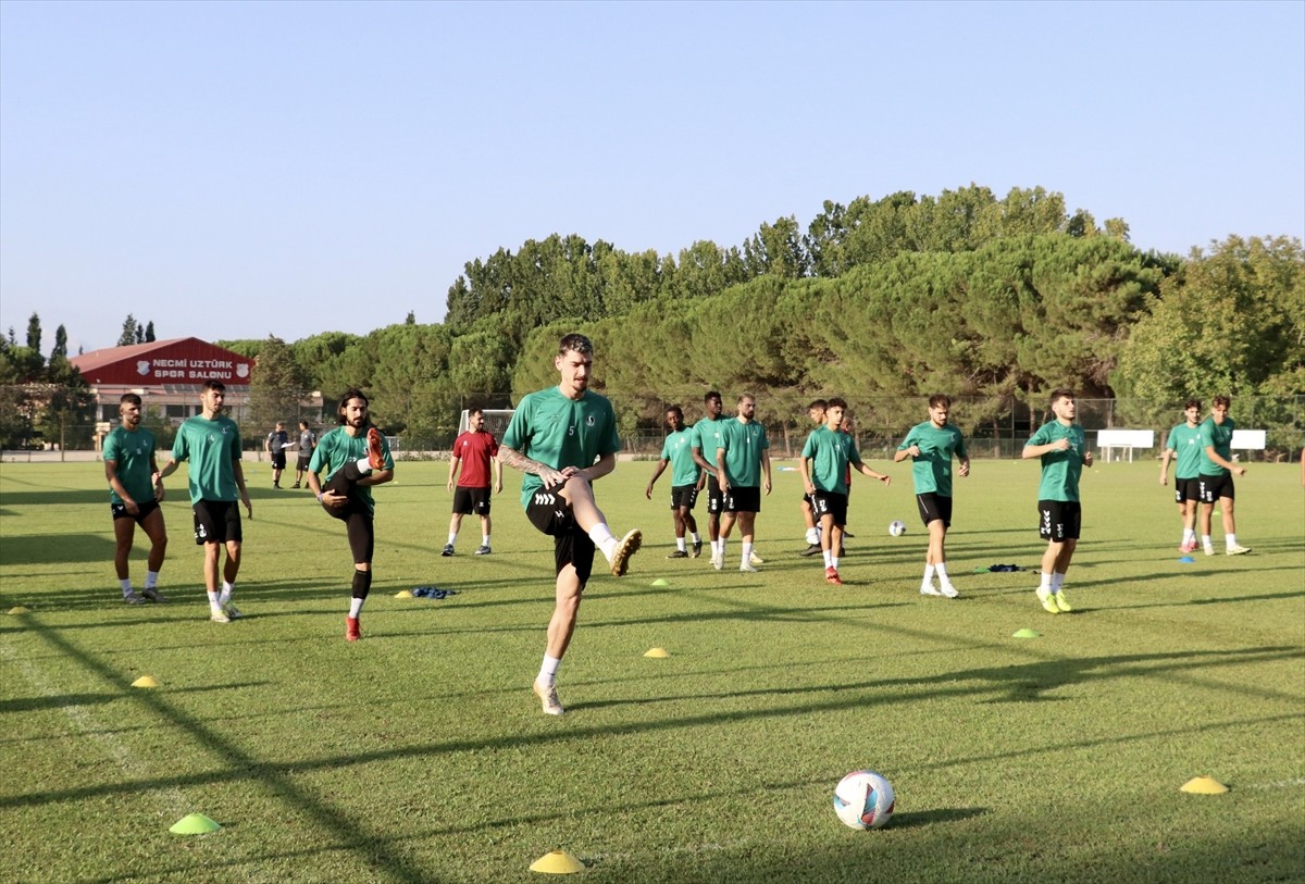 Sakaryaspor, Trendyol 1. Lig'in 3. haftasında Amed Sportif Faaliyetler ile oynayacağı...