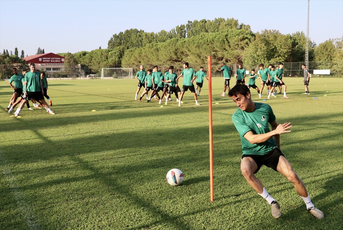 Sakaryaspor, Trendyol 1. Lig'in 3. haftasında Amed Sportif Faaliyetler ile oynayacağı...