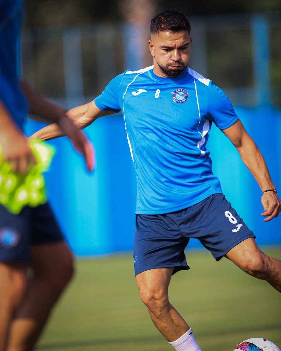 Adana Demirspor, Trendyol Süper Lig'in 3. haftasında yarın deplasmanda Kasımpaşa ile oynayacağı...