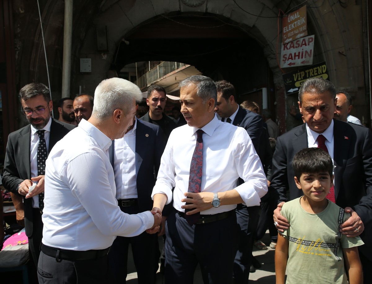 Malazgirt Zaferi'nin 953. yıl dönümü etkinlikleri ile Cumhurbaşkanlığı Kabine Toplantısı'na...