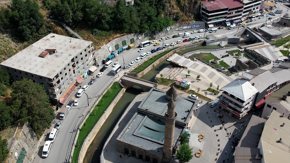 Çevre, Şehircilik ve İklim Değişikliği Bakanlığı, "Bitlis Tarihi Kent Merkezi Kentsel Yenileme ve...