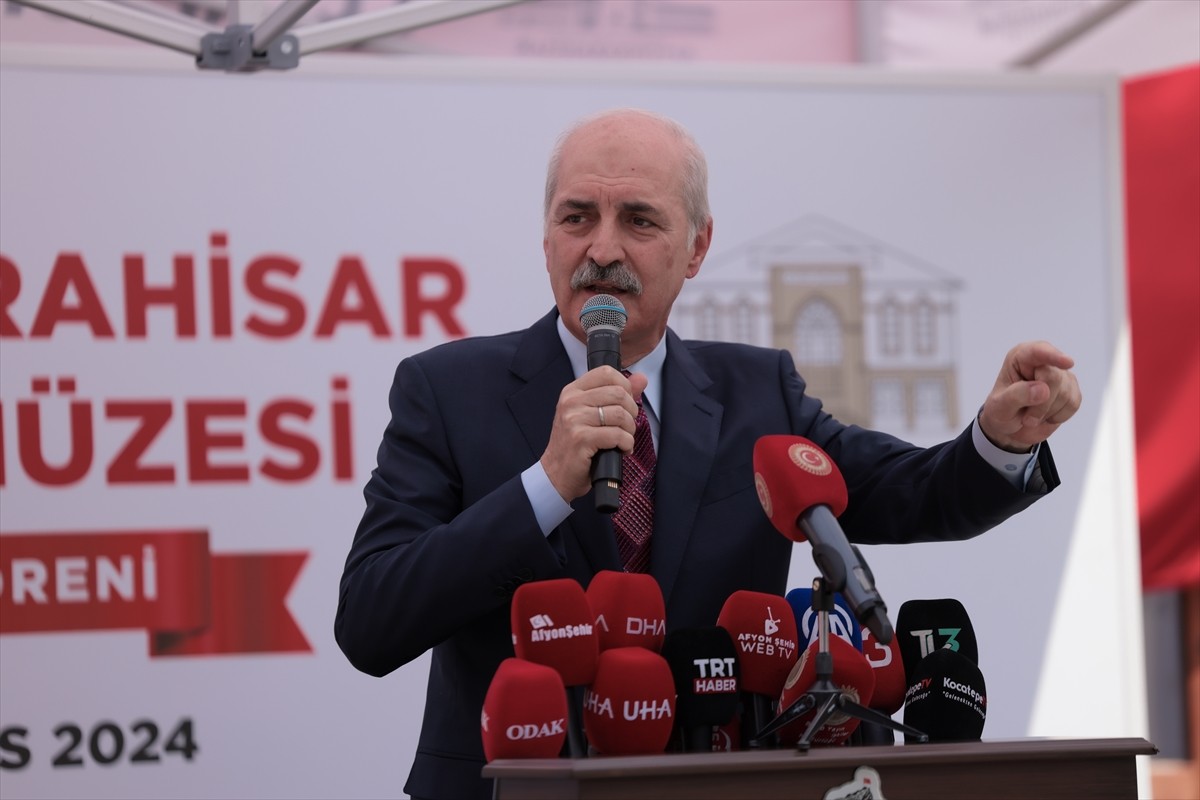 TBMM Başkanı Numan Kurtulmuş, Büyük Zafer'in 102. yıl dönümü dolayısıyla geldiği...