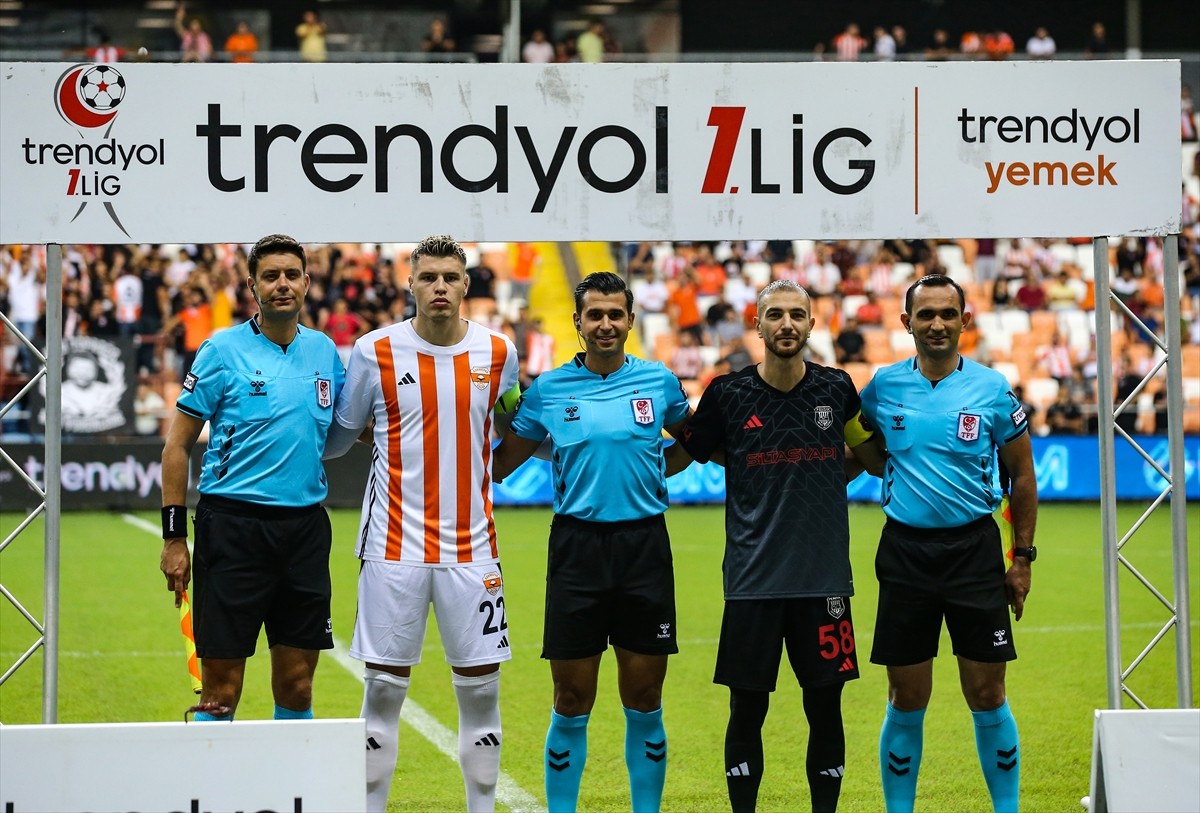 Trendyol 1. Lig'in 3. haftasında Adanaspor ile Siltaş Yapı Pendikspor, Yeni Adana Stadyumu’nda...