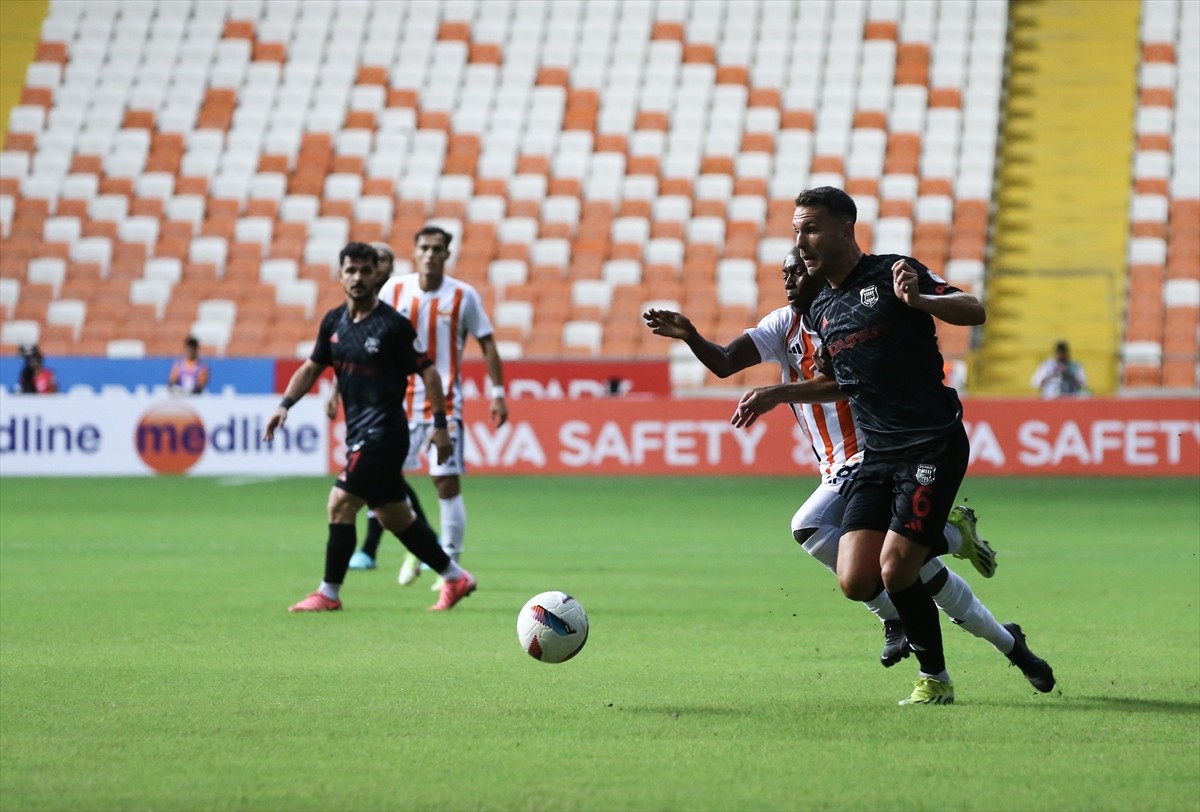 Trendyol 1. Lig'in 3. haftasında Adanaspor ile Siltaş Yapı Pendikspor, Yeni Adana Stadyumu’nda...