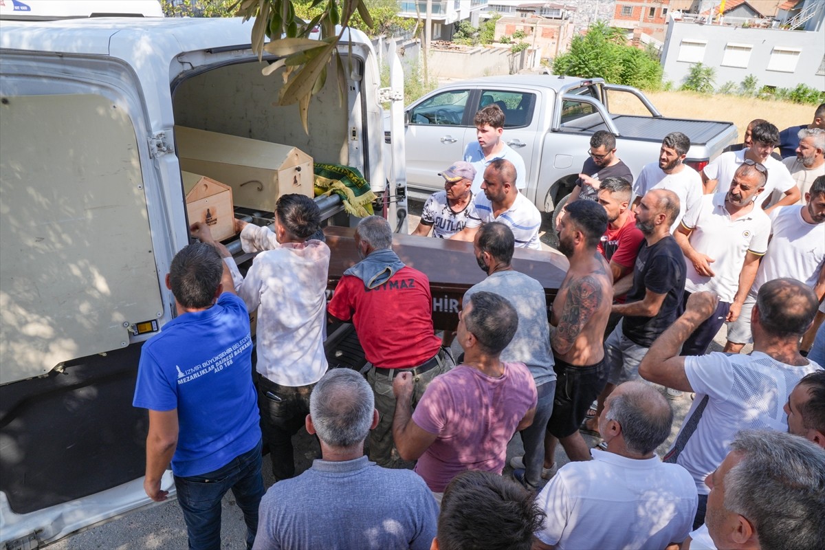 İzmir'de 4 çocuğundan 3'ünü silahla öldürüp birini yaralayan 45 yaşındaki Vesim Ş. Çınar intihar...