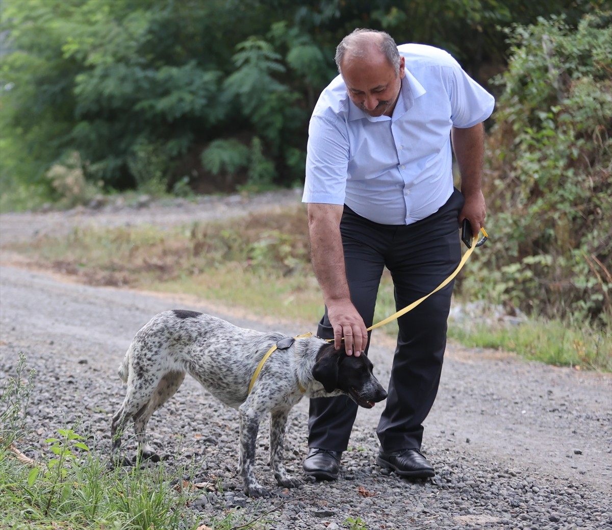 Samsun'un Salıpazarı ilçesinde Belediye Başkanı Refaettin Karaca, örnek oluşturmak için hasta...