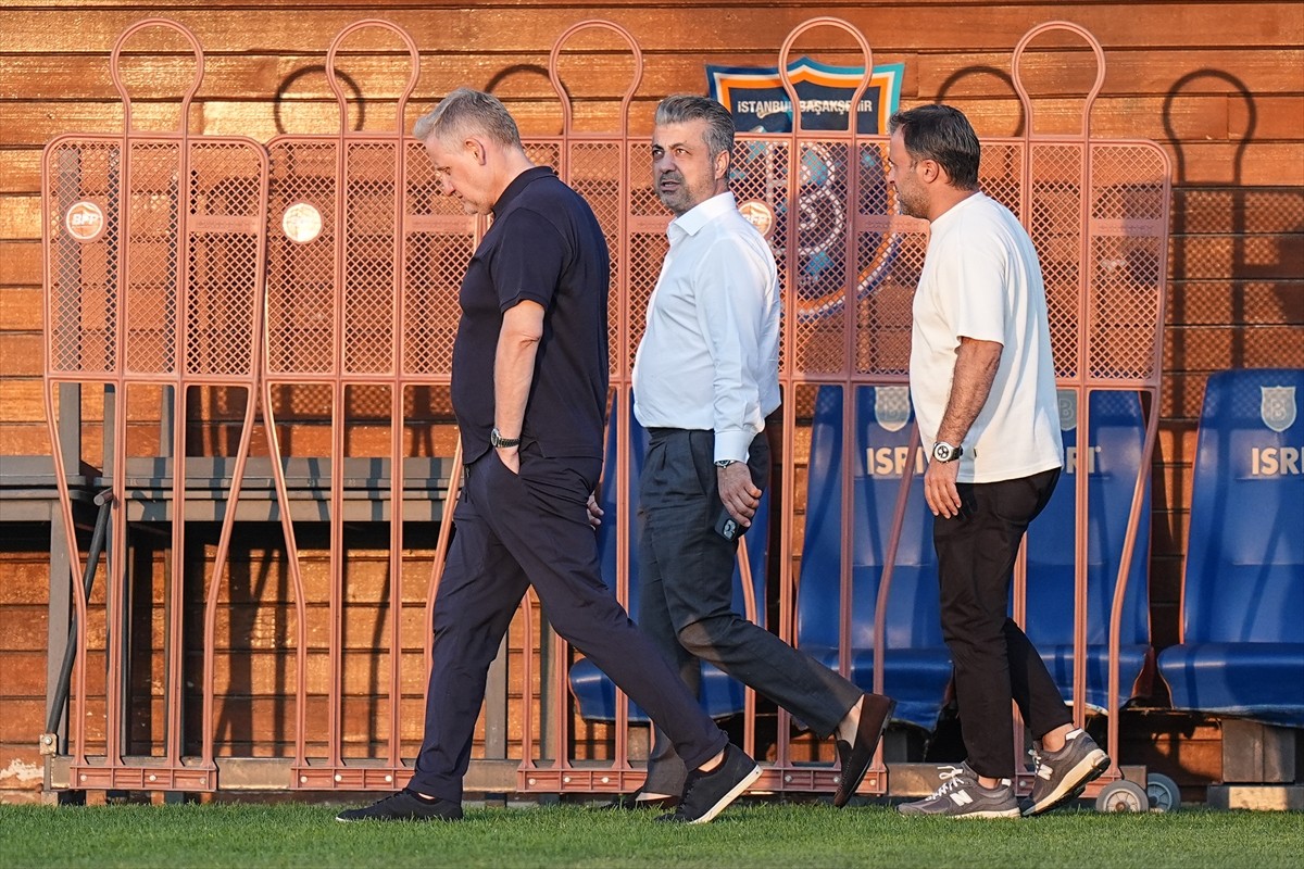 UEFA Konferans Ligi'nin play-off rövanş maçında yarın İrlanda'nın St. Patrick's Athletic takımını...