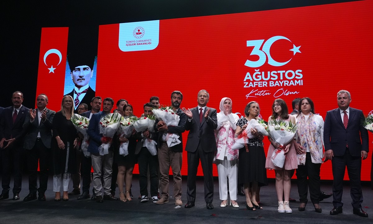 İçişleri Bakanı Ali Yerlikaya, "İstiklal Uğruna İstikbalinden Vazgeçenler: Jandarma Albay Mümin...