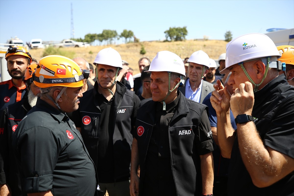 Afet ve Acil Durum Yönetim Başkanlığı (AFAD) tarafından Bingöl'de, Türkiye Afet Planı kapsamında...