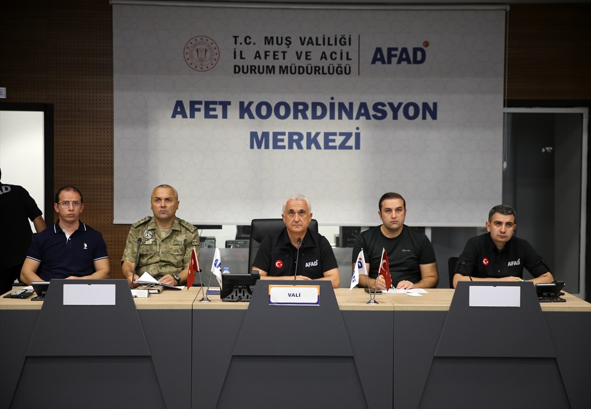 Afet ve Acil Durum Yönetim Başkanlığı (AFAD) tarafından Muş'ta Türkiye Afet Planı kapsamında...