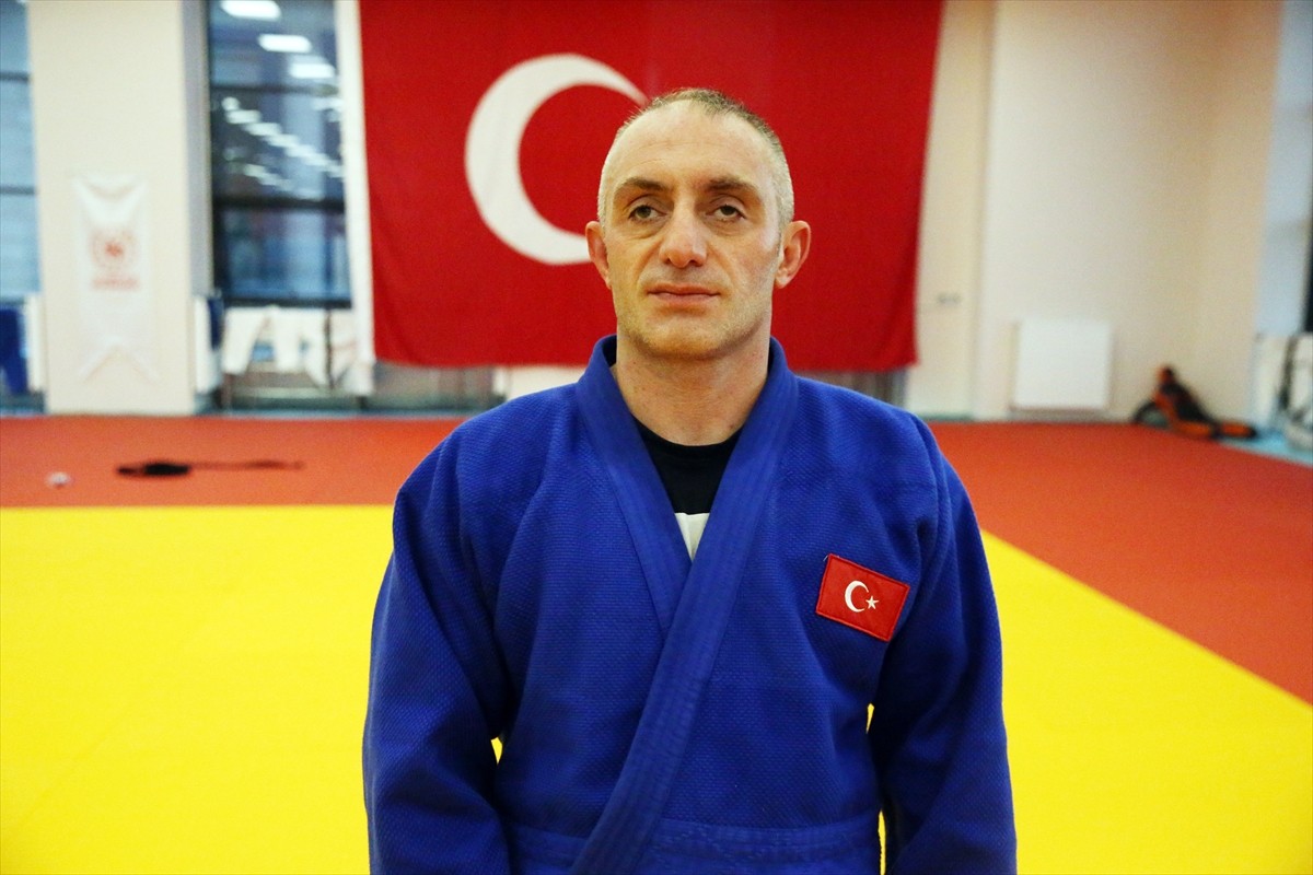 Görme engelli milli judocu Gökçe Yavuz, Paris 2024 Paralimpik Oyunları'nda Türkiye'yi en iyi...