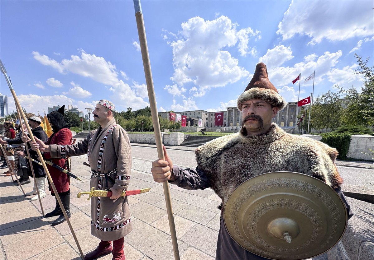 Başkentte, 30 Ağustos Zafer Bayramı kutlama programları kapsamında Türkiye Büyük Millet Meclisi...