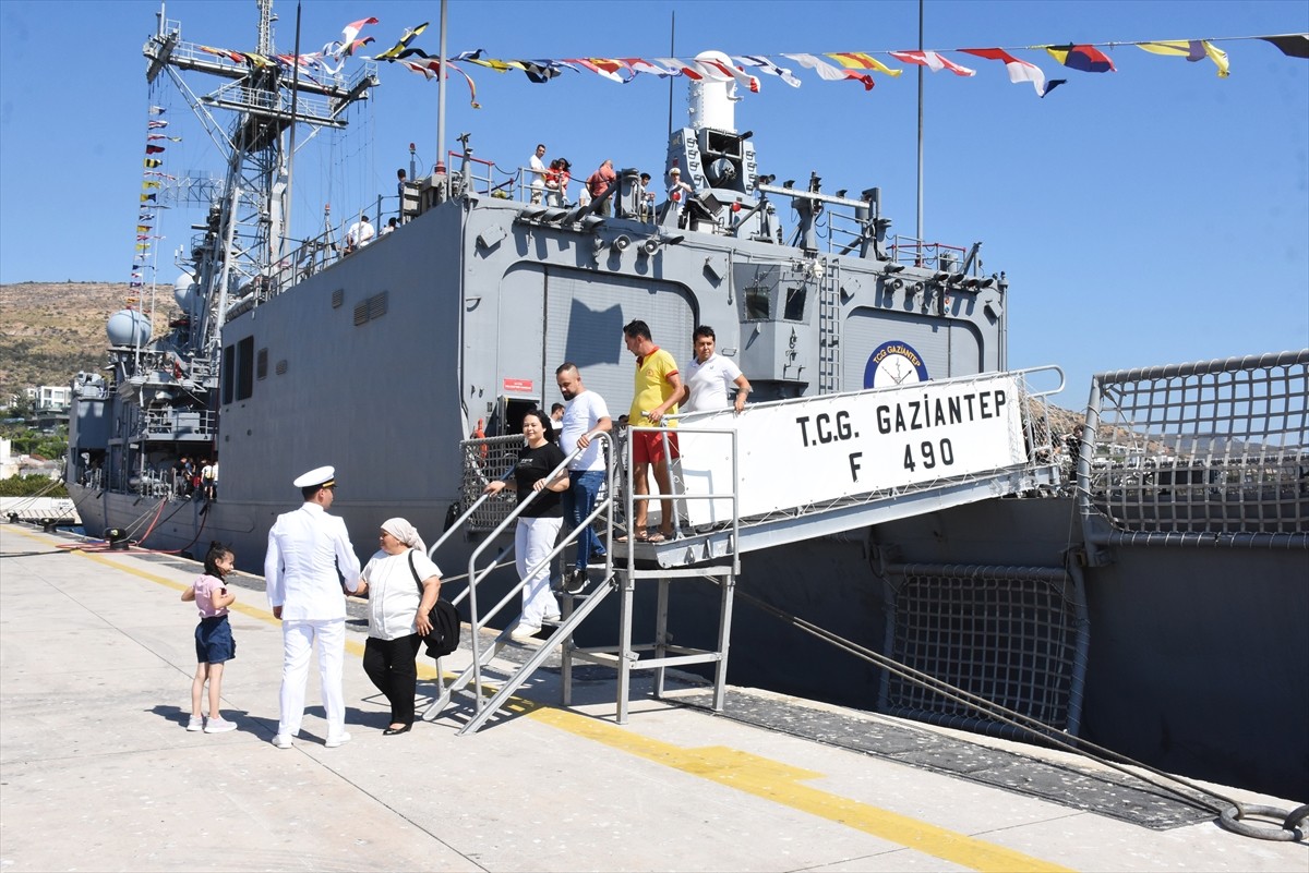 Muğla'nın Marmaris, Bodrum ve Fethiye ilçelerinde, 30 Ağustos Zafer Bayramı ve Türk Silahlı...