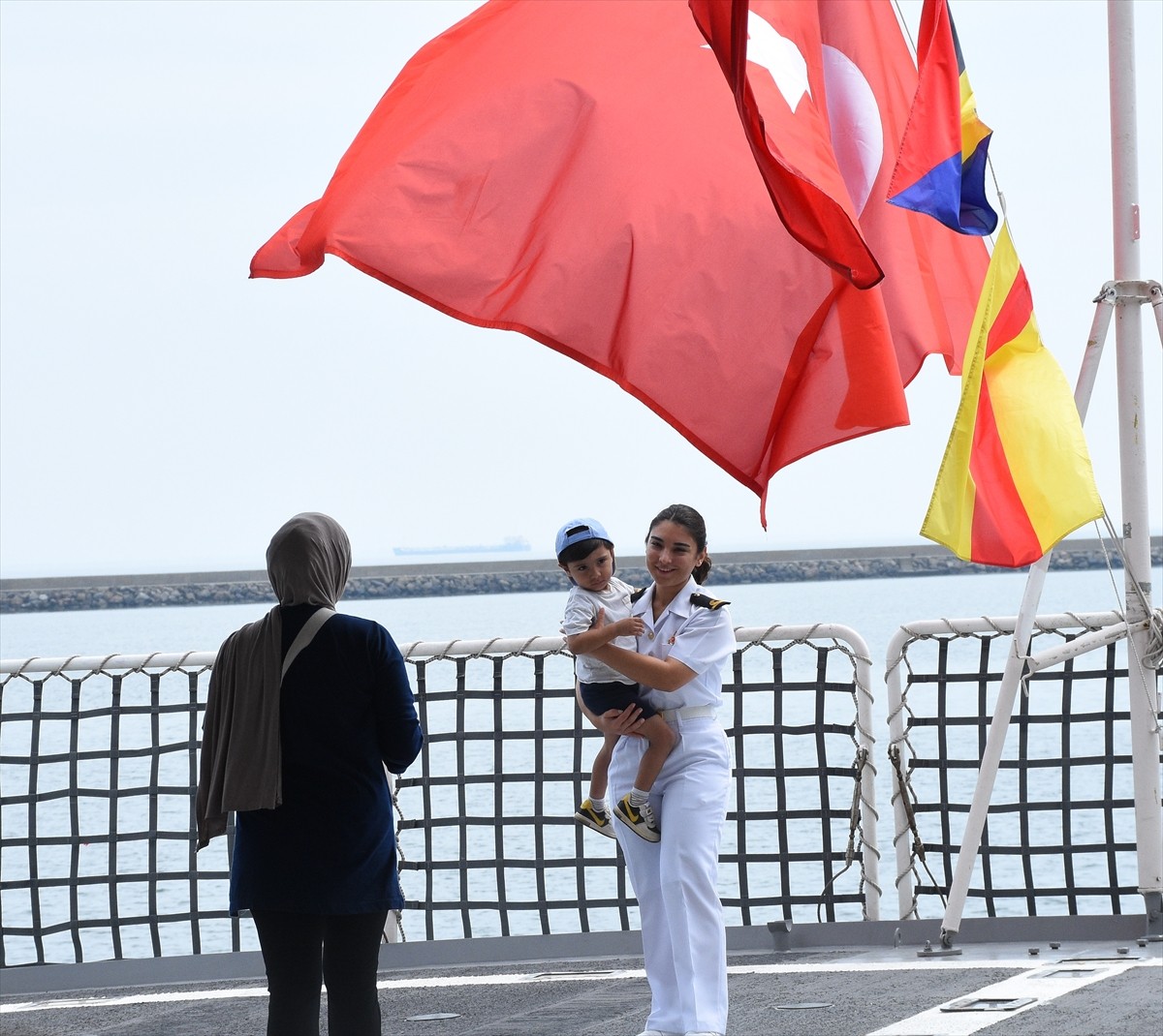 Samsun'da 30 Ağustos Zafer Bayramı dolayısıyla Sahil Güvenlik Arama Kurtarma Gemisi TCSG-Dost...