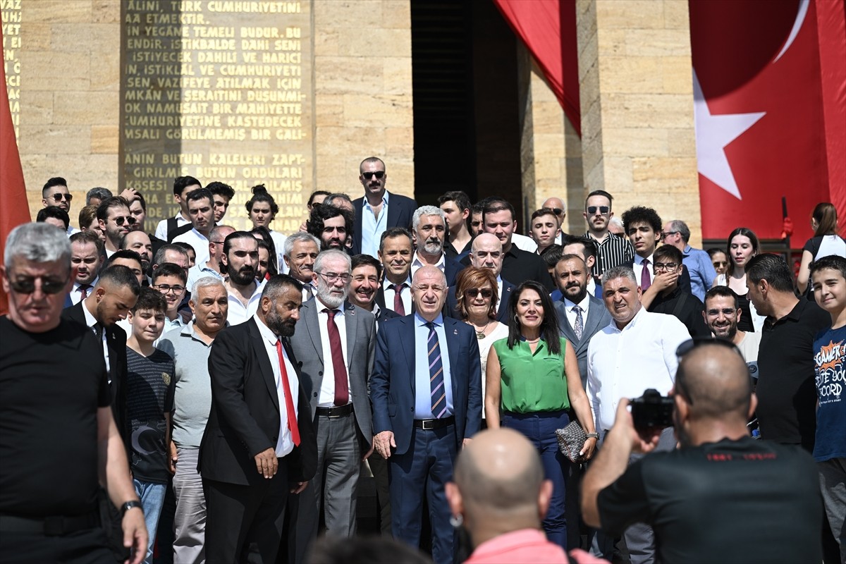 Zafer Partisi Genel Başkanı Ümit Özdağ ve beraberindeki heyet, 30 Ağustos Zafer Bayramı...