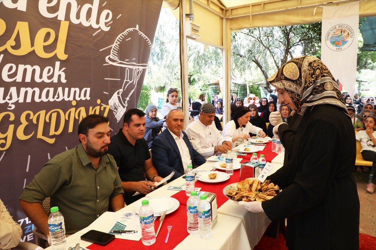 Malatya'nın Darende ilçesinde 71. Darende Geleneksel Zengibar Karakucak Güreş ve Kültür Festivali...