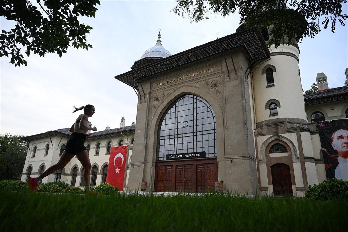 9. Uluslararası Edirne Maratonu koşuldu. Balkan Ülkeleri Dostluk Grubu Gençlik ve Spor Kulübü...