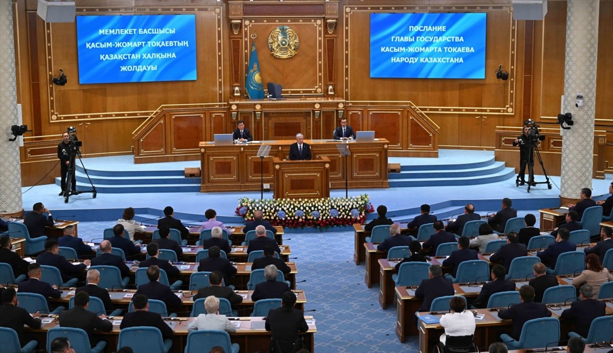 Kazakistan Cumhurbaşkanı Kasım Cömert Tokayev, ülkede nükleer enerji santralinin inşa edilmesine...