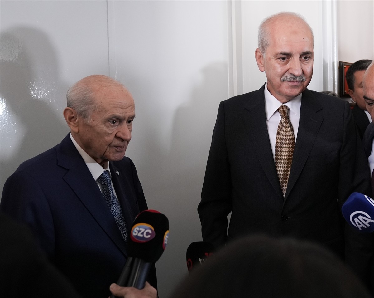 TBMM Başkanı Numan Kurtulmuş, MHP Genel Başkanı Devlet Bahçeli'yi Meclis'teki makamında ziyaret...