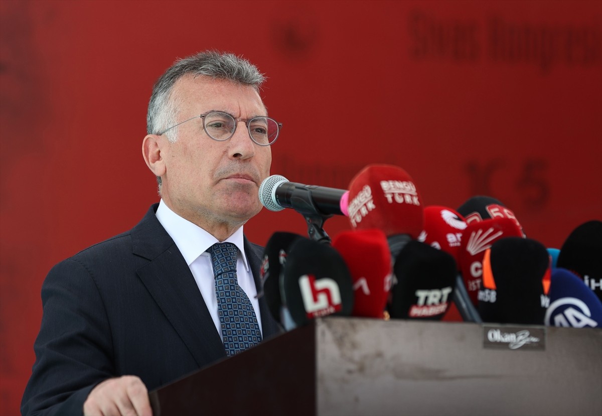 AK Parti TBMM Grup Başkanı Abdullah Güler, Sivas Kongresi'nin 105. yıl dönümü törenine katılarak...