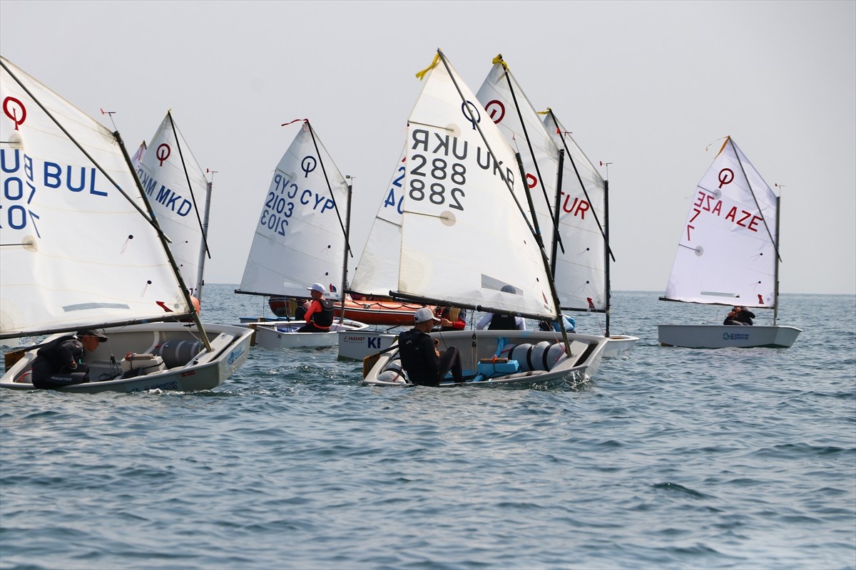 Tekirdağ'da, 8. Uluslararası Süleymanpaşa Optimist Cup Yelken Yarışları kapsamında "7. Cherry Cup"...