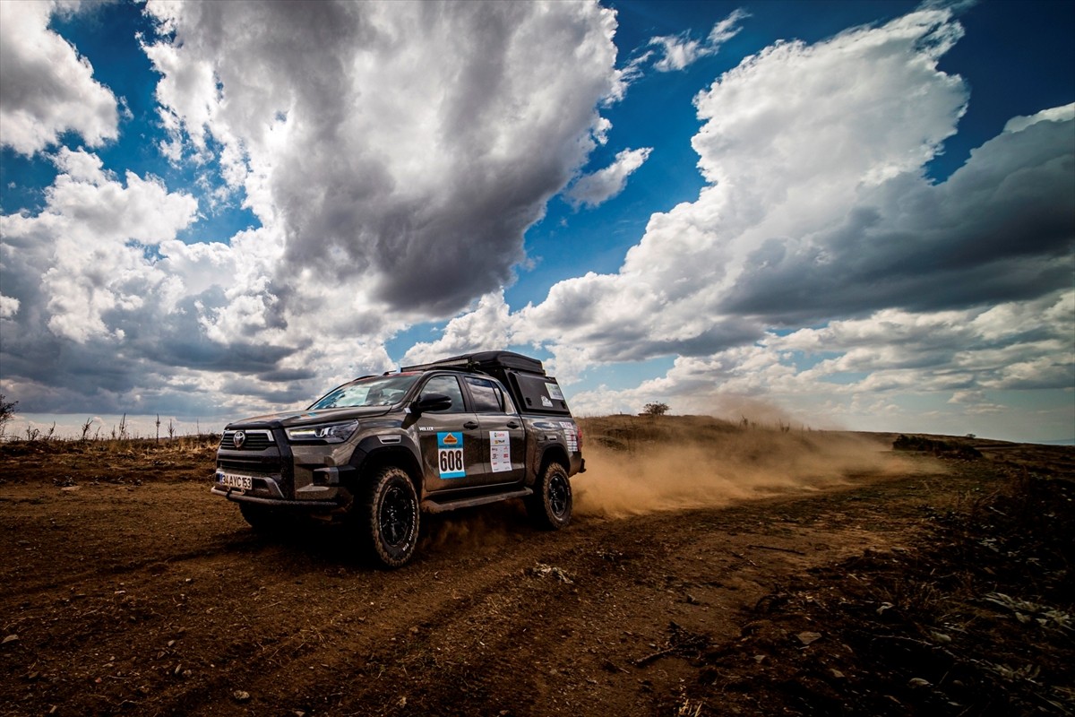 Türkiye'de 15 kentin sınırından geçecek 14. TransAnatolia Rally Raid yarışının Sivas etabı...