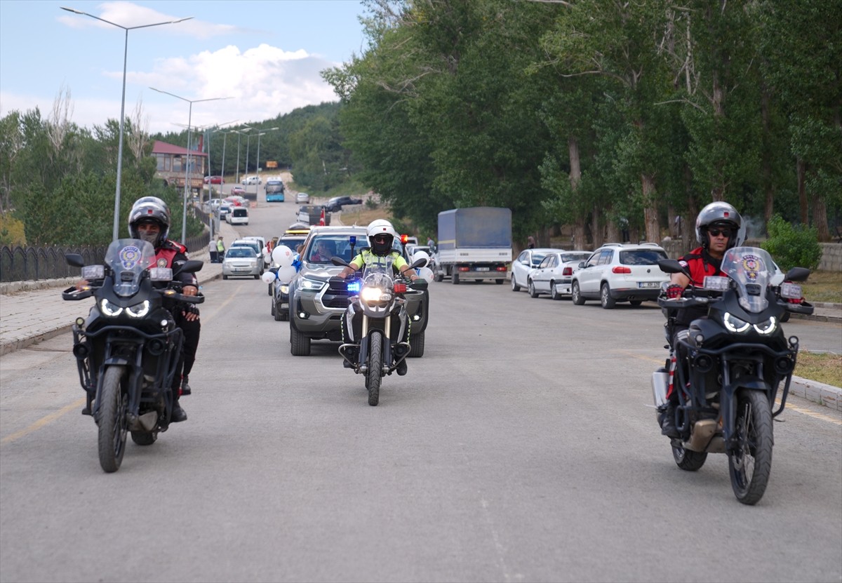 Erzurum Vakıflar Bölge Müdürlüğünün desteklediği 150 çocuk için sünnet etkinliği organize edildi....