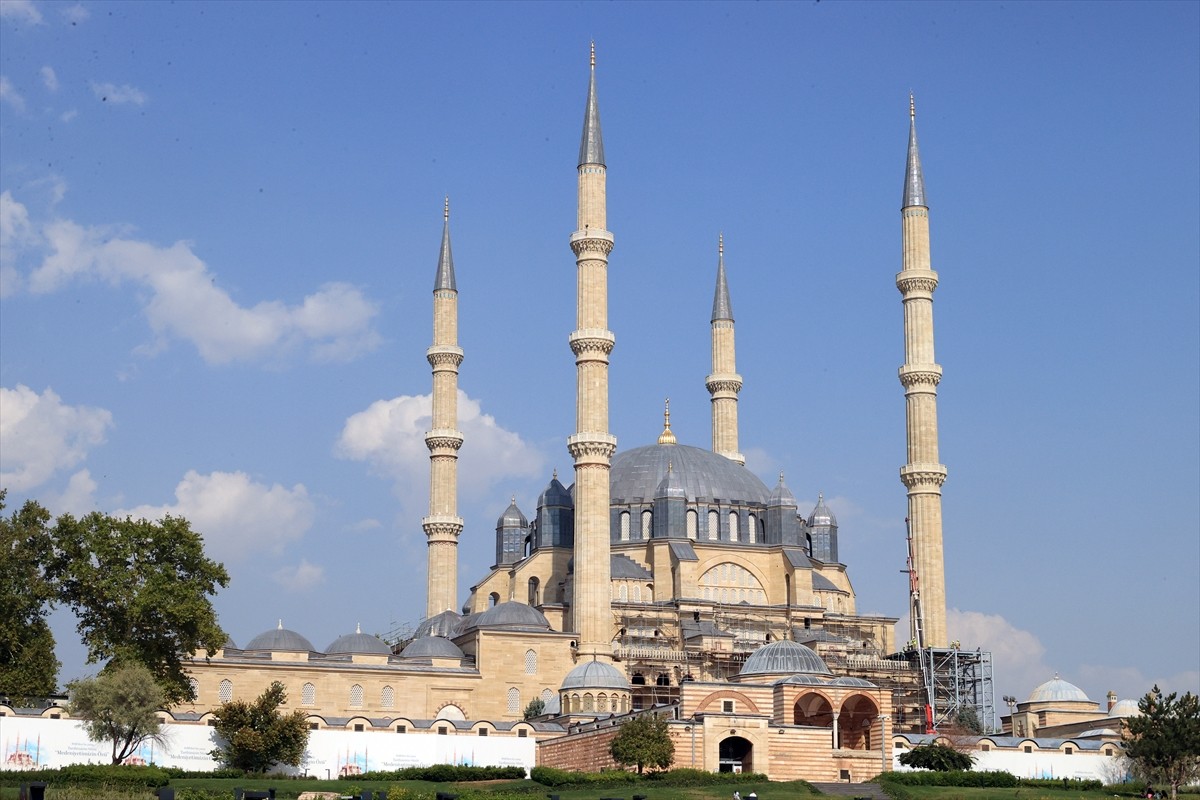 Selimiye Camisi restorasyonun büyük bölümü tamamlandı.